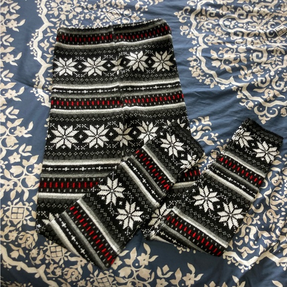 Knitted Leggings - Picture 1 of 3